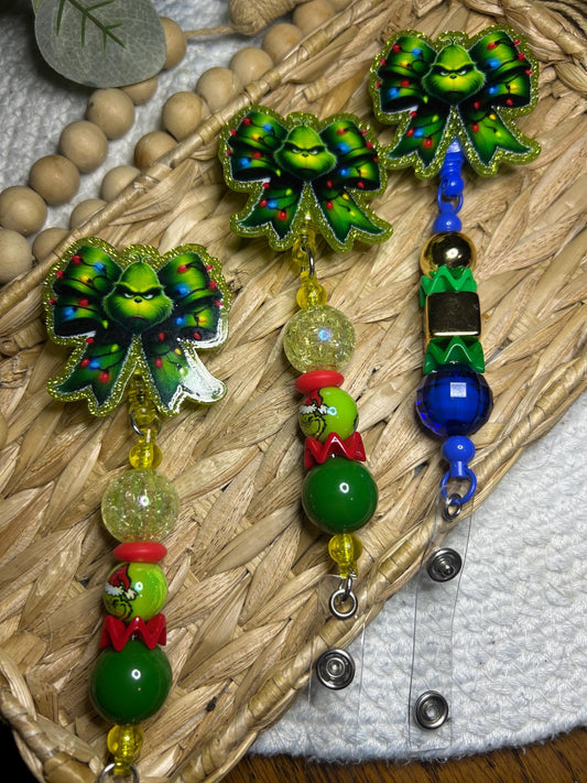 Green Bow Badge Reel