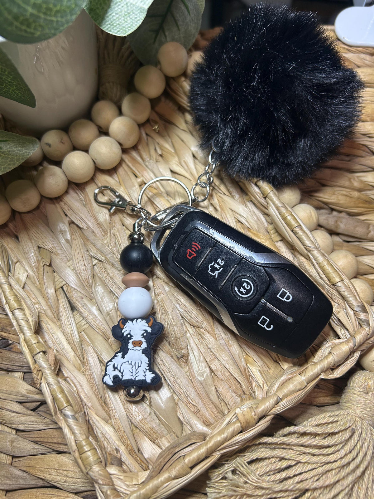 Highland Cow Silicone Beaded Keychain