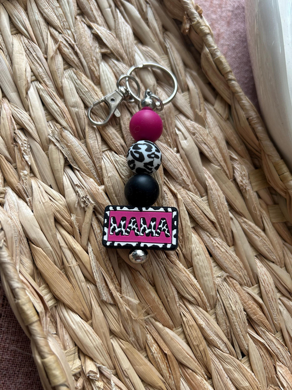 Mama Keychain: Colorful Floral Charm Accessory