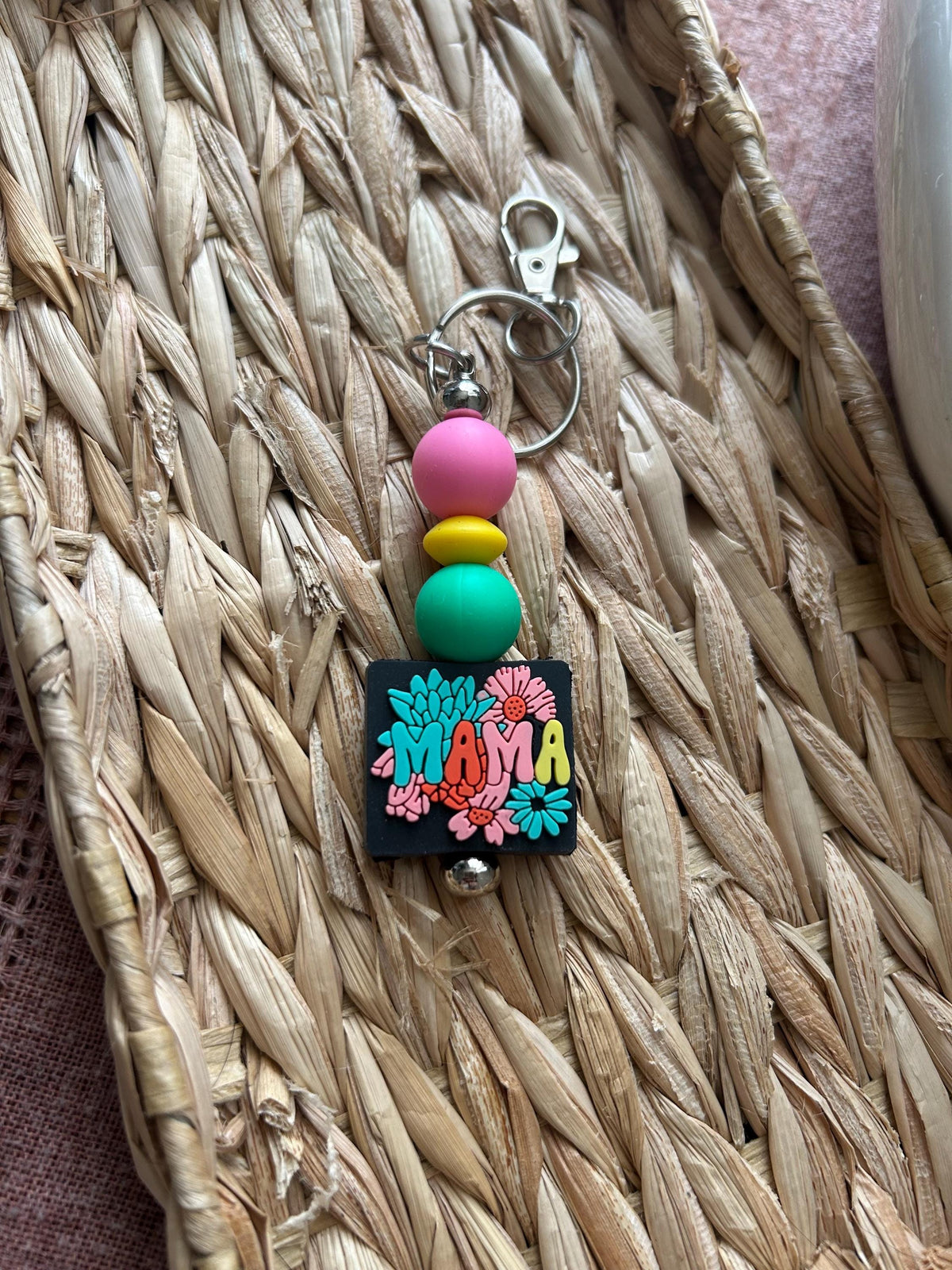 Mama Keychain: Colorful Floral Charm Accessory