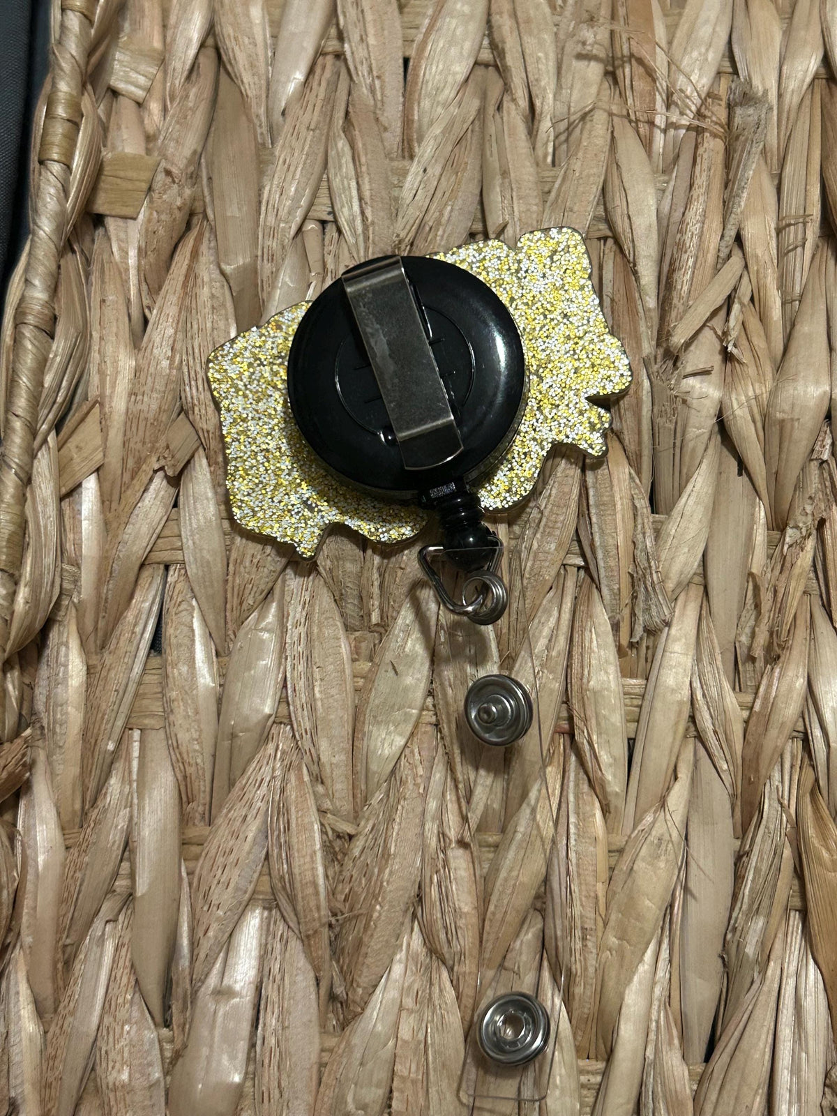 Mama Bow Badge Reel